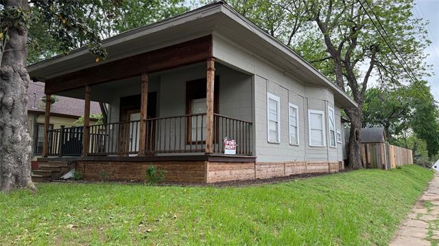 Building Photo - 3401 S Harwood St