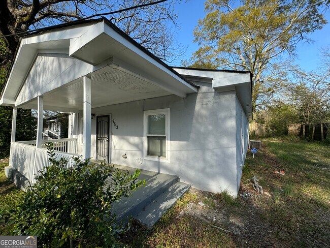 Building Photo - 753 Second St