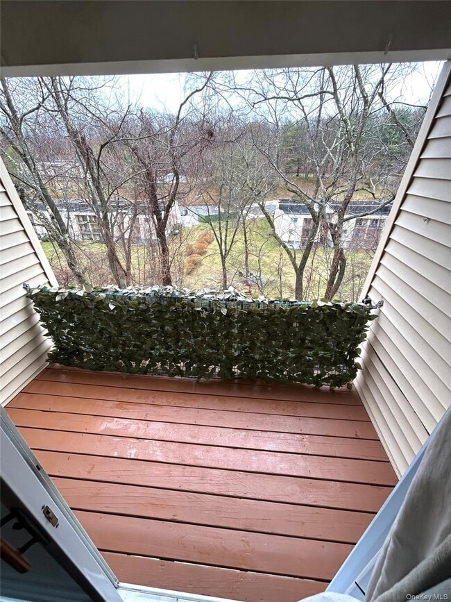 Building Photo - 634 Fox Run Ln