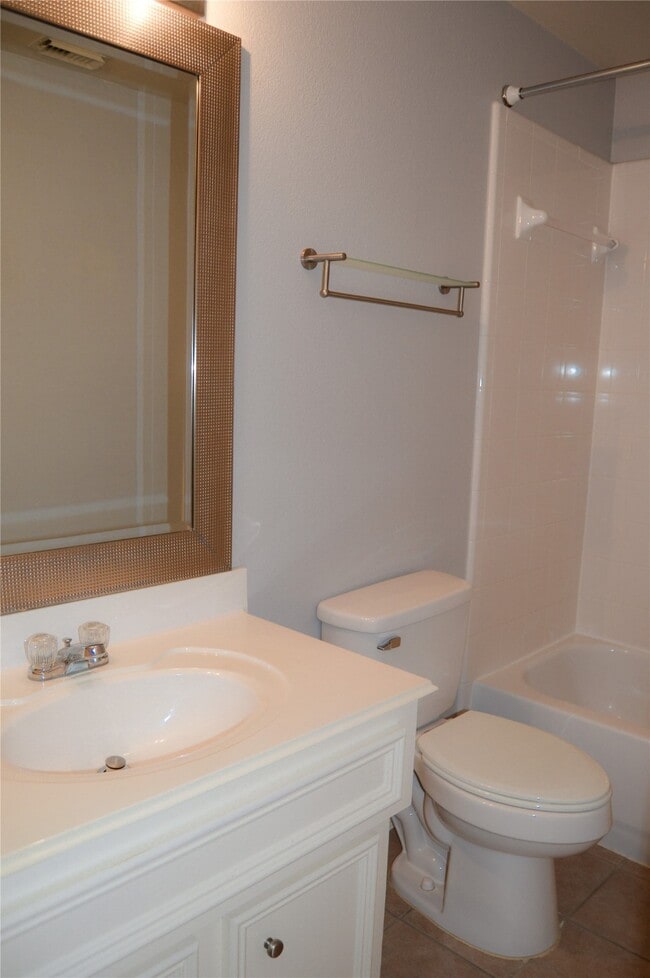 Building Photo - 17115 Sheffield Pines Ln