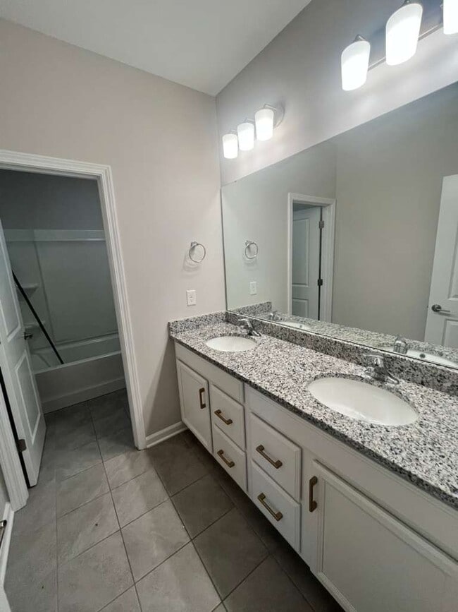 Building Photo - 5714 Rivulet Wy