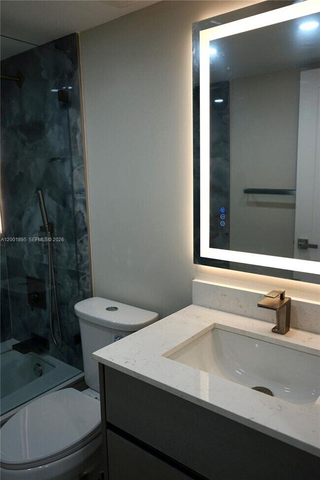 Building Photo - 770 Claughton Island Dr