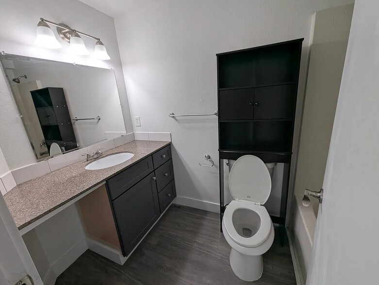 Master Bathroom - 17326 15th Ave E