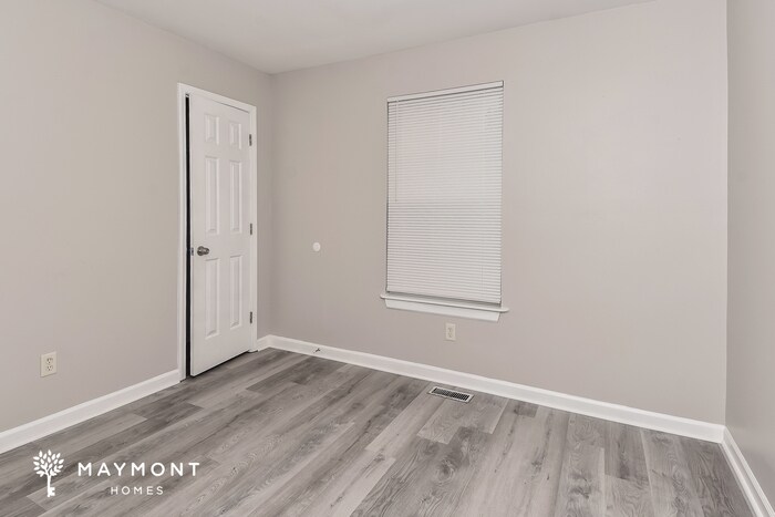 Building Photo - 211 Petworth Dr