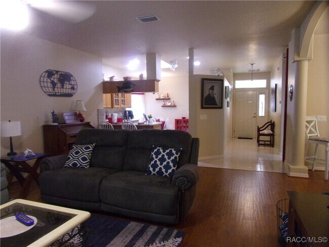 Building Photo - 3521 S Belgrave Dr