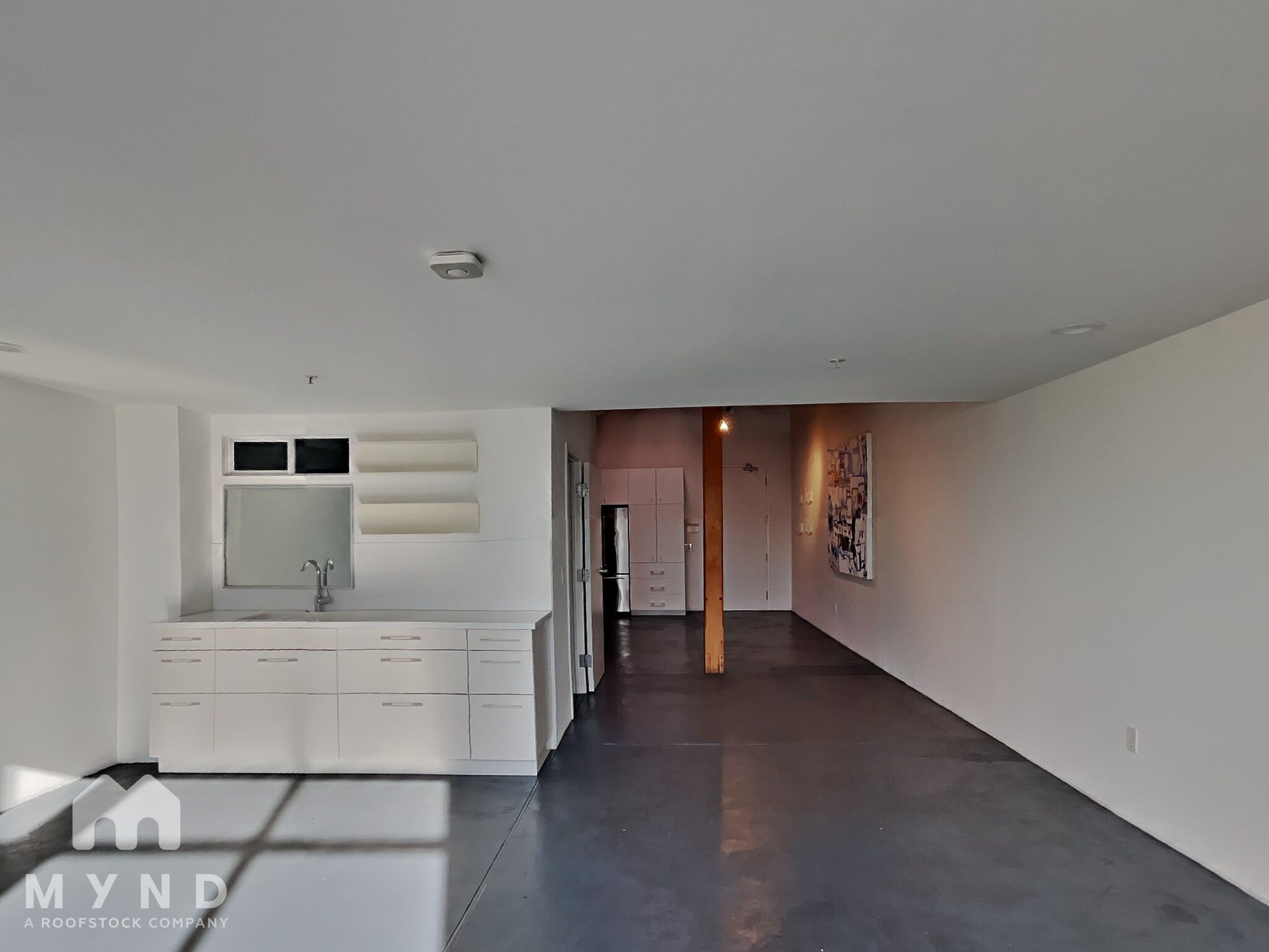 Building Photo - 373 4th St
