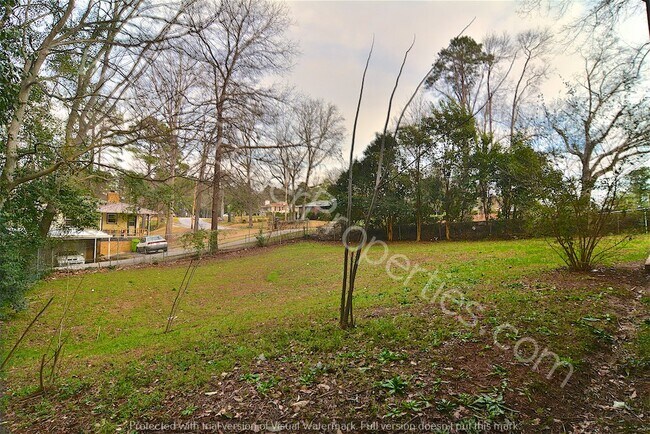 Building Photo - 4000 Williamsburg Dr, Columbia, SC 29203
