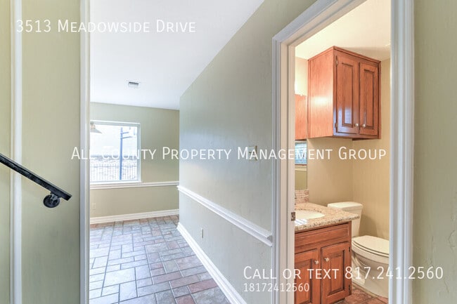 Building Photo - 3513 Meadowside Dr