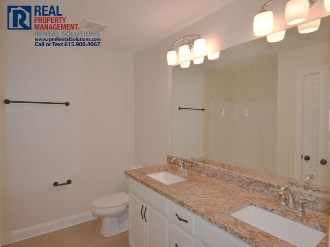 Building Photo - 3414 Pershing Dr