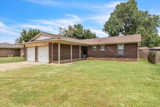 Building Photo - 4121 Monica Dr
