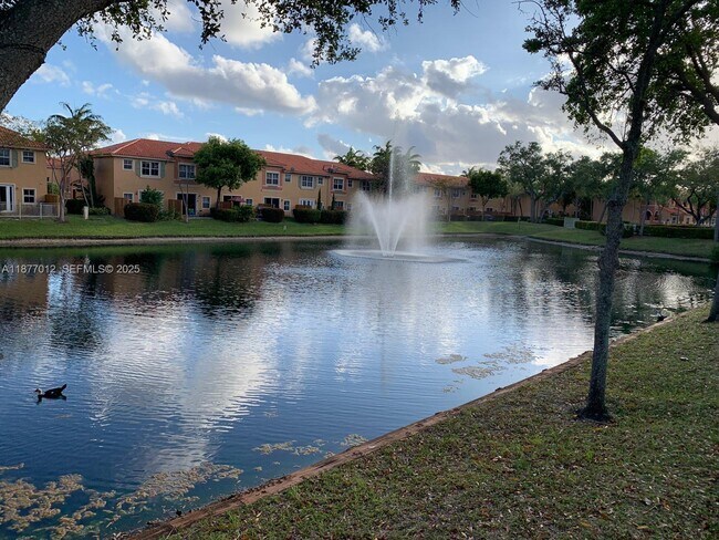 Building Photo - 4926 Leeward Ln