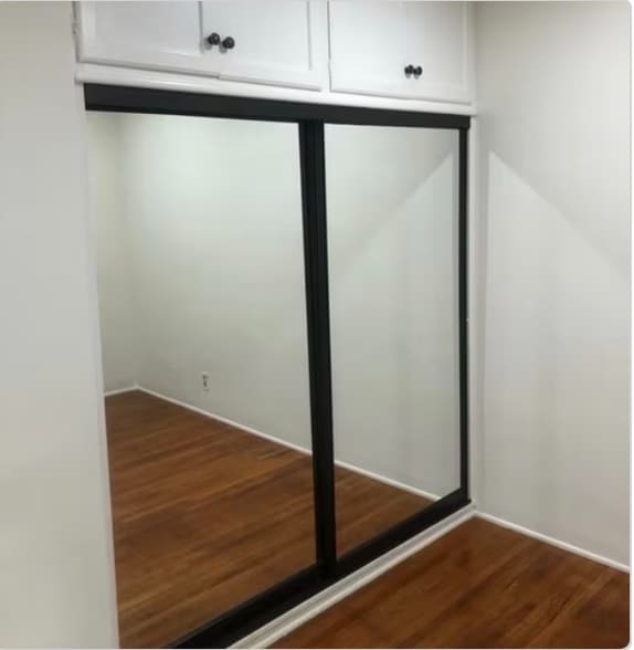 Building Photo - 6441 W 86th Pl