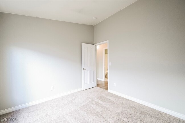 Building Photo - 875 Wallach Ave