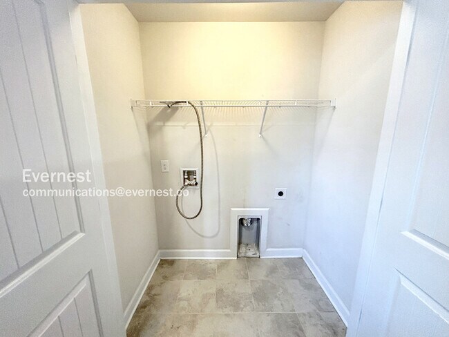 Building Photo - 2758 Sparrowgap Trl