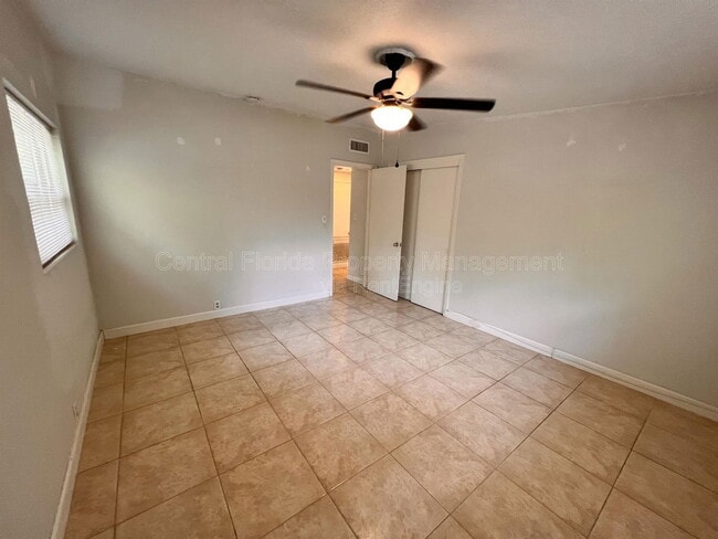 Building Photo - 253 Ashwood Dr
