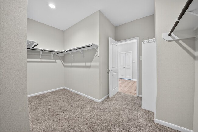 Building Photo - 18222 Humber River Ln