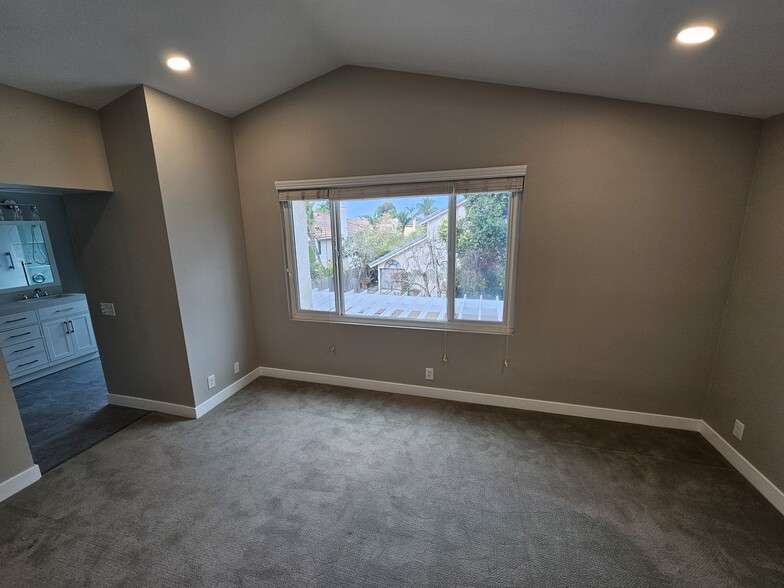 Building Photo - 12566 Salmon River Rd