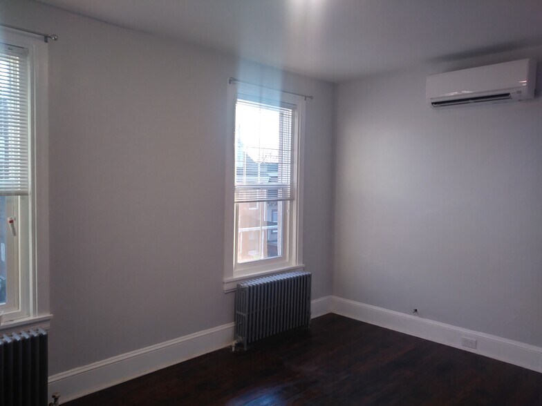 Building Photo - 229 Church St