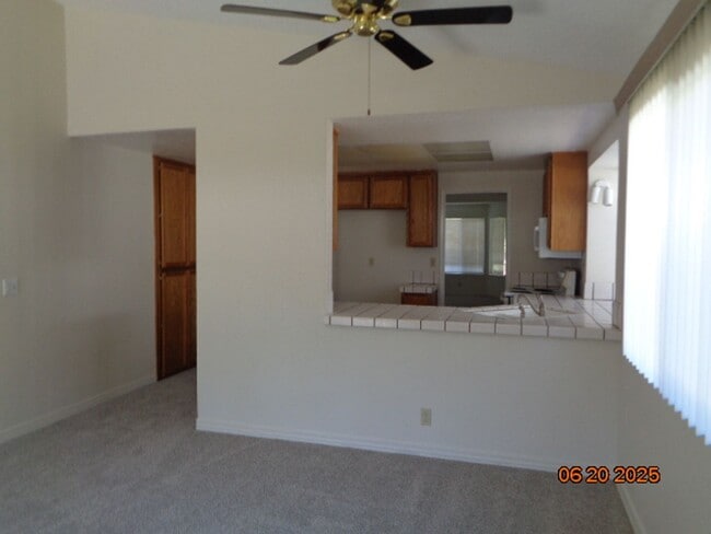 Building Photo - 272 Newport Cir