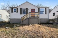 Building Photo - Adorable 2 Bedroom 1 Bath Home in Sylvan Heights!