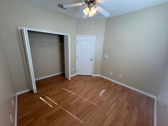 Building Photo - 3 Bed / 2 Bath Home in Mt. Dora – w/ Amenities!