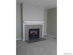 Building Photo - 2774 Riverside Dr