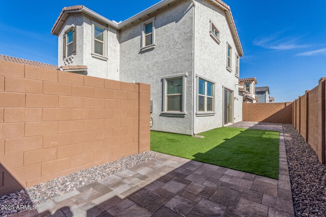 Building Photo - 14643 W Sand Hills Rd