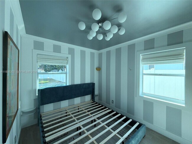 Building Photo - 1532 N Andrews Ave