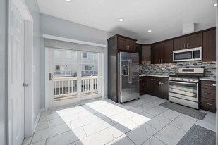 Building Photo - 9411 Harrison St