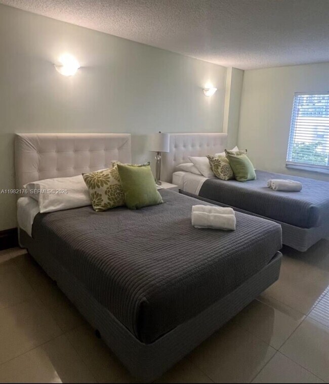 Building Photo - 200 178th Dr