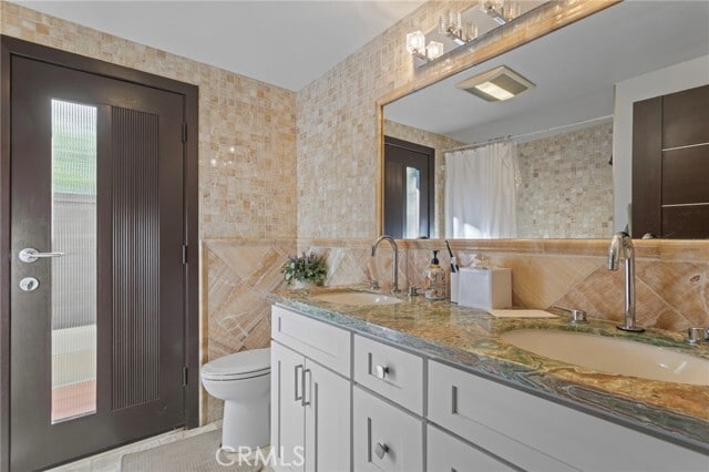 Building Photo - 2390 Nalin Dr