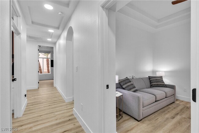 Building Photo - 9513 Villa Ridge Dr