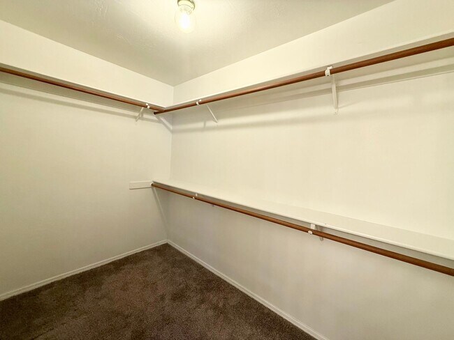 Building Photo - 4461 N Moccasin Cir