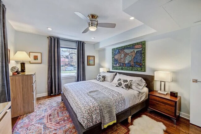 Building Photo - 510 Queens Rd