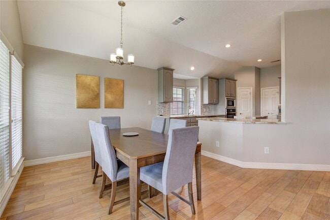 Building Photo - 1411 Pine Mills Dr