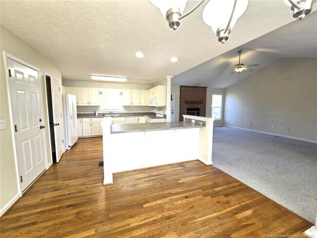 Building Photo - 359 Arlington Dr