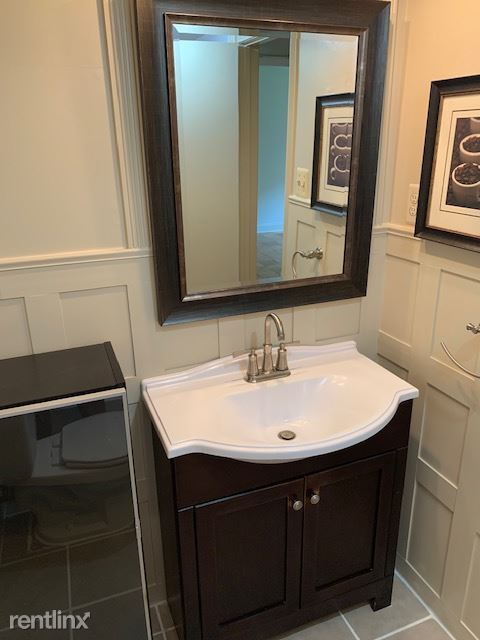 Building Photo - 2 br, 1 bath Condo - 5913 Mayflower Court T3