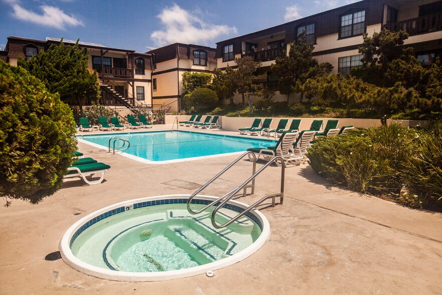 Peppertree Apartments 1821 Pacific Coast Hwy Hermosa Beach CA 90254 Apartment Finder