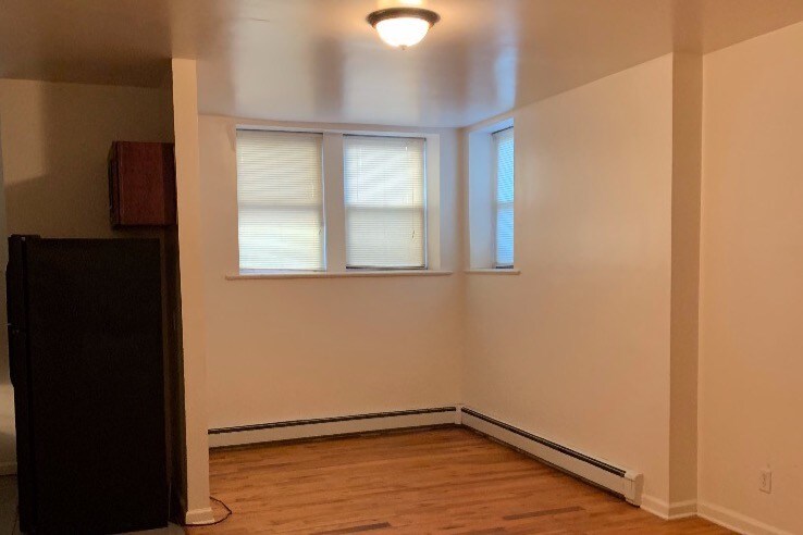 Building Photo - 65 Prospect St