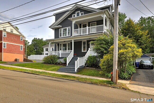 Building Photo - 145 Prince St