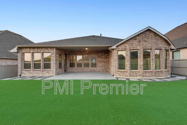 Building Photo - 2901 Little Wonder Ln