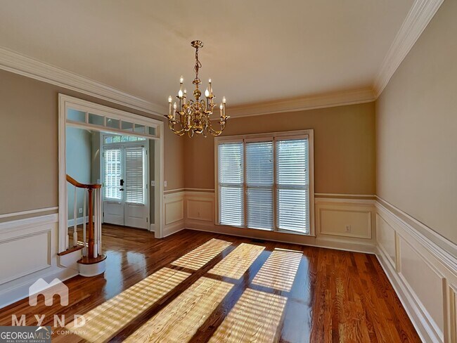 Building Photo - 12515 Magnolia Cir