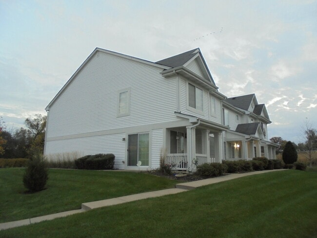 Building Photo - 674 Lincoln Station Dr
