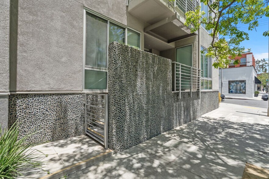 Building Photo - 111 S De Lacey Ave