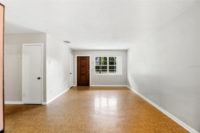 Building Photo - 1622 Arbor Park Dr