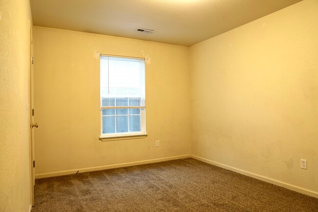 Building Photo - 20901 Hartsburg Ln