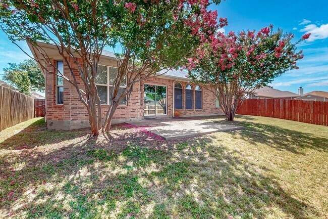 Building Photo - 165 Hirth Dr