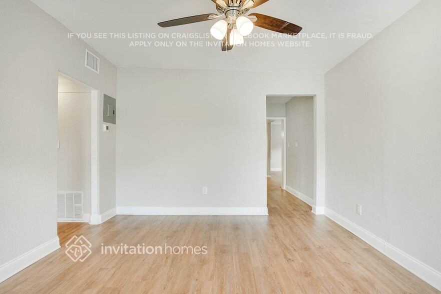 Building Photo - 4805 Burgundy Ln