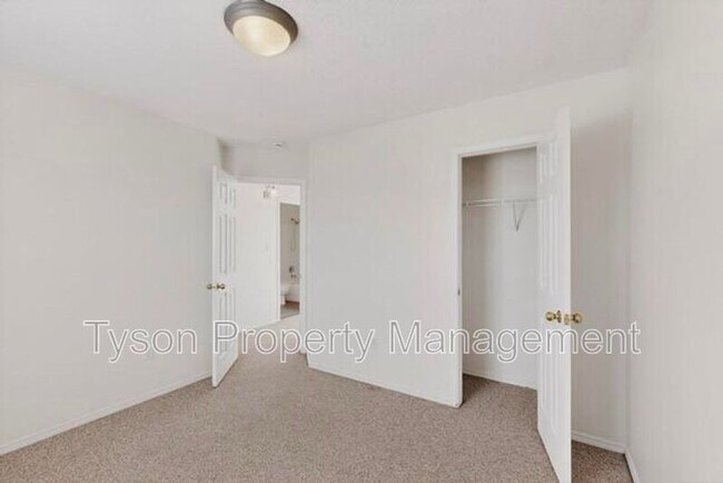 Building Photo - 915 Wood Duck Dr SW