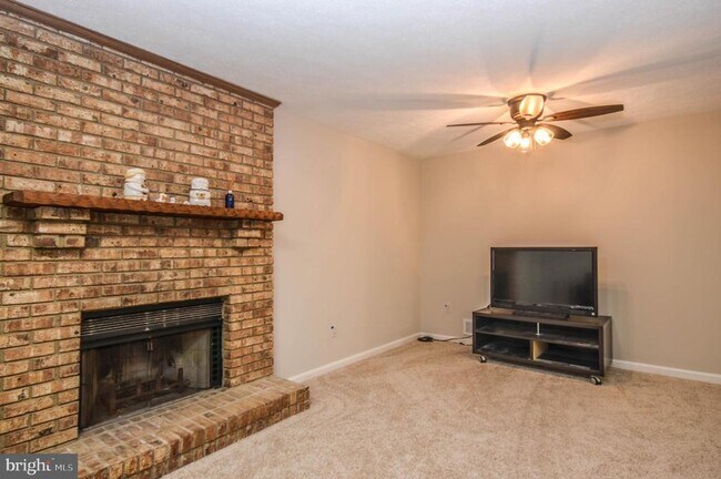 Building Photo - 12489 Sweet Leaf Terrace